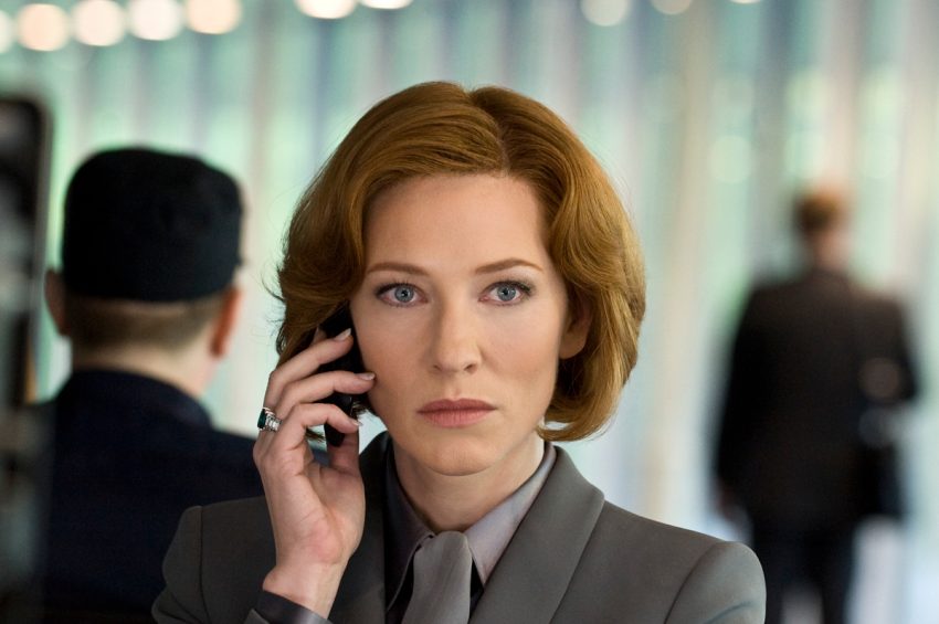 Szenenbild aus WER IST HANNA - Marissa (Cate Blanchett) ist alarmiert - © Sony Pictures