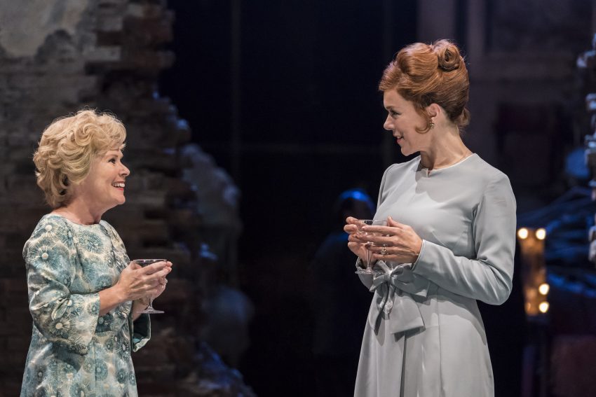 Follies - Sally (Imelda Staunton) und Phyllis (Janie Dee) - Directed by Dominic Cooke at the National Theatre, London, UK ; 21 August 2017 ; Credit : Johan Persson