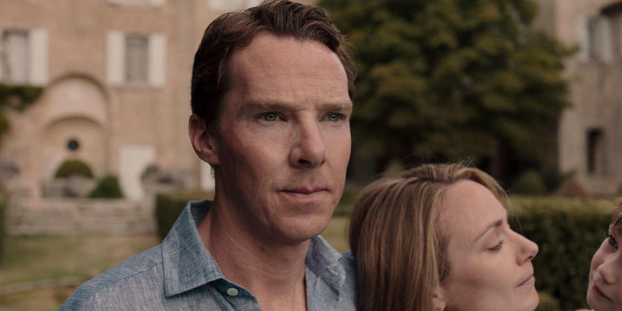 Szenenbild aus PATRICK MELROSE - Patrick (Benedict Cumberbatch) wird auch in seiner Ehe mit Mary (Anna Madeley) von seiner Vergangenheit verfolgt. - © Sky