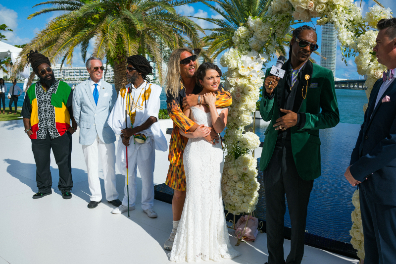 Szenenbild aus THE BEACH BUM - Ungewöhnliche Hochzeit - © Constantin Filmverleih