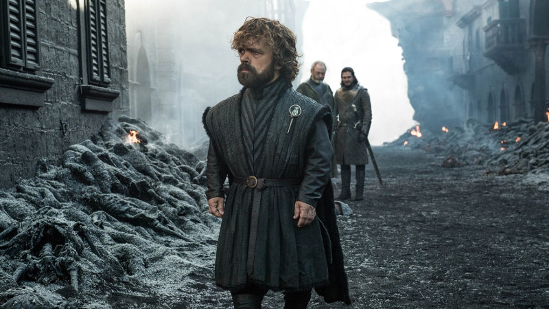 Szenenbild aus GAME OF THRONES  - 8. Staffel - Tyrion (Peter Dinklage) ist schockiert über die Taten von Daenerys. - © HBO 