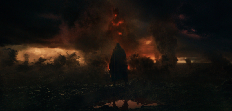 Szenenbild aus TOLKIEN (2019) - Tolkien (Nicholas Hoult) findet im Kriegsgebiet Inspiration für seine Romane. - © 20th Century Fox