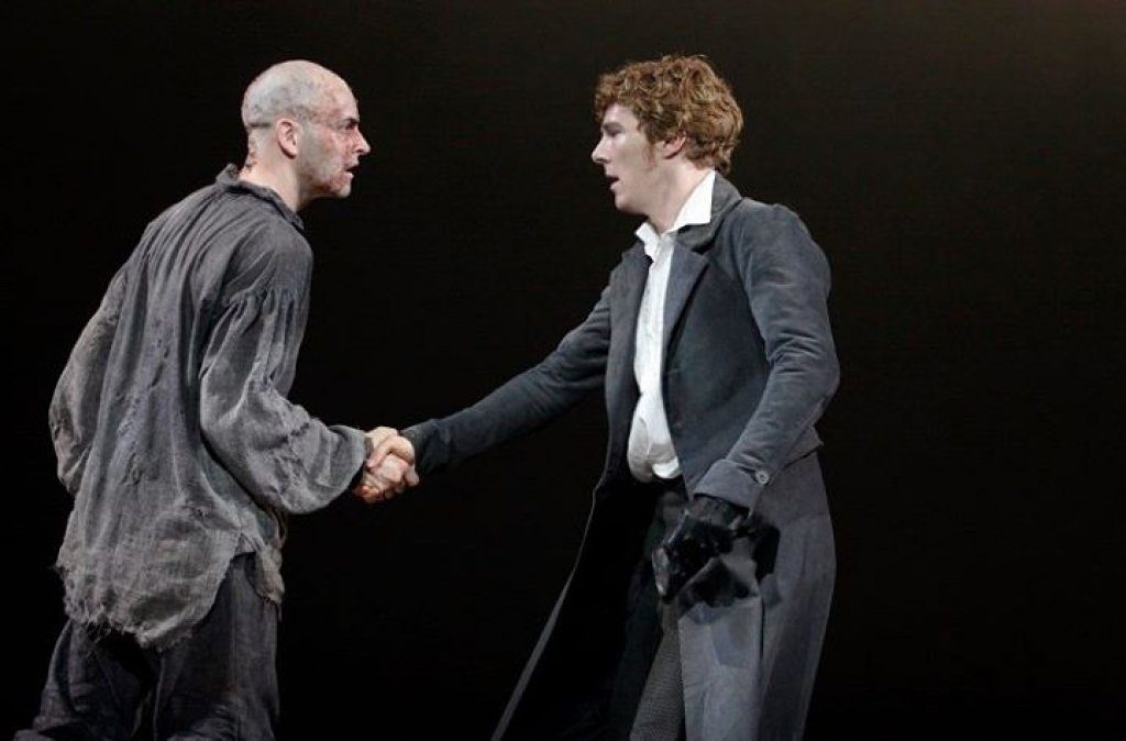 Szenenbild aus NT LIVE: FRANKENSTEIN - Photo by Catherine Ashmore