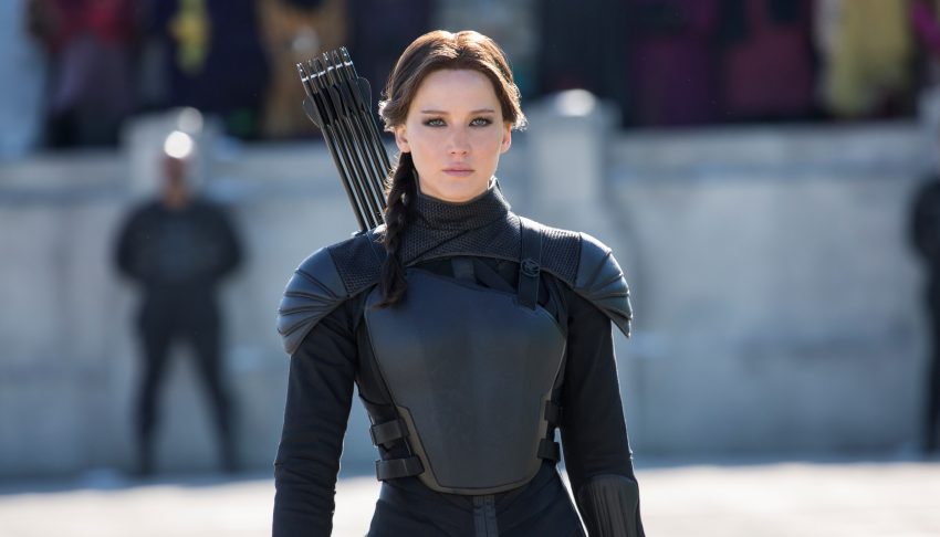 Szenenbild aus HUNGER GAMES MOCKINGJAY - Katniss Everdeen (Jennifer Lawrence) - © 2015 StudioCanal