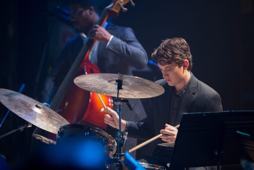 Miles Teller als besessener Schlagzeuger - © Sony Home Entertainment