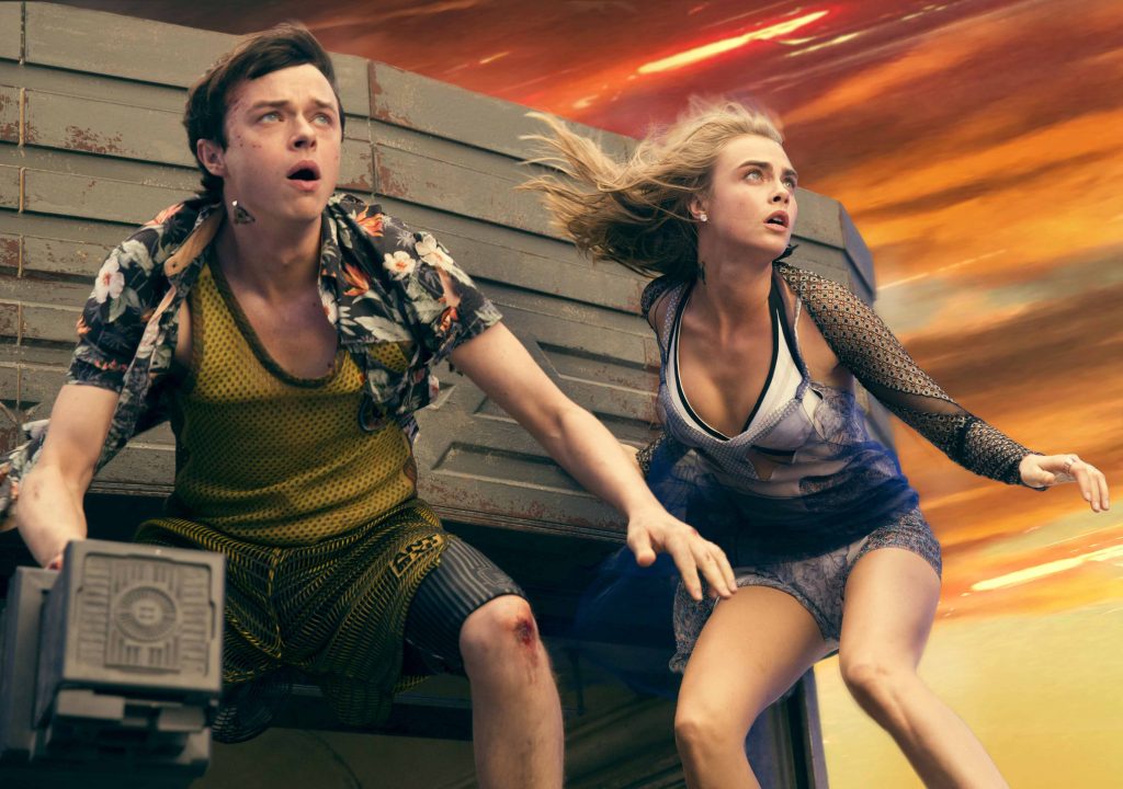 Szenenbild aus Valerian - Valerian (Dane Dehaan) und Laureline (Cara Delavigne) - © Universum