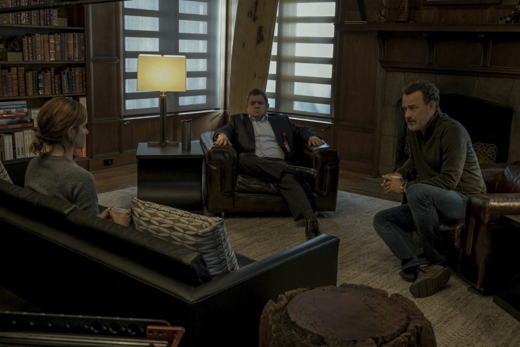 Filmstill THE CIRCLE (2017) - Mae (Emma Watson) spricht mit Tom (Patten Oswalt) und Eamon (Tom Hanks) - © Universum