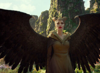 Szenenbild aus MALEFICENT: MISTRESS OF EVIL - Maleficent (Angelina Jolie) - © Disney