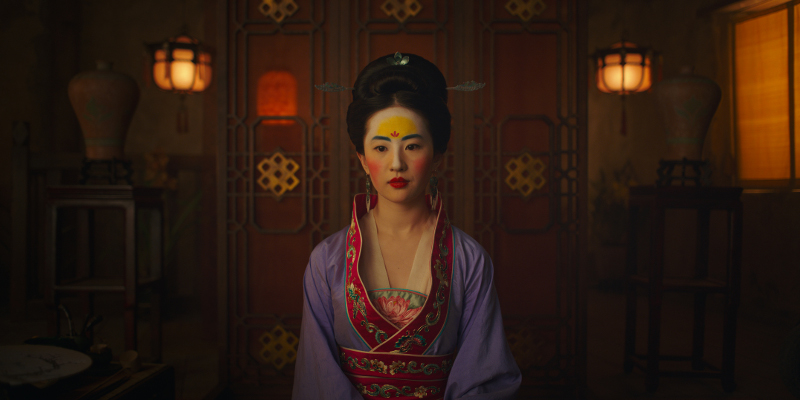 Szenenbild aus MULAN (2020) - Mulan (Yifei Liu) soll verheiratet werden. -  © 2019 Disney Enterprises, Inc. All Rights Reserved.