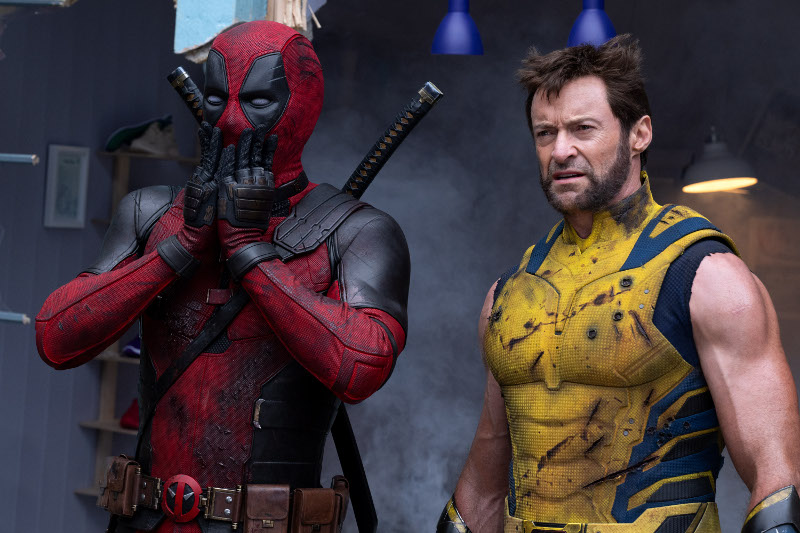 Szenenbild aus DEADPOOL & WOLVERINE - Deadpool (Ryan Reynolds) und Wolverine (Hugh Jackman) - Photo by Jay Maidment. © 2024 20th Century Studios / © and ™ 2024 MARVEL.