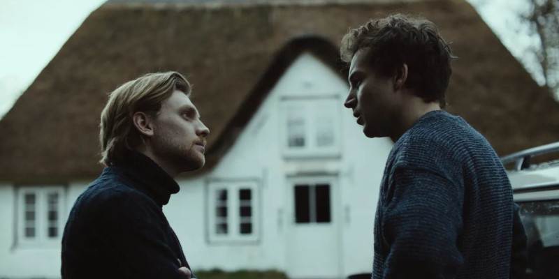 Szenenbild aus BUBBLES - Luca (Johannes Nussbaum) und Fiete (Leonard Scheicher) - © Schmidbauer Film