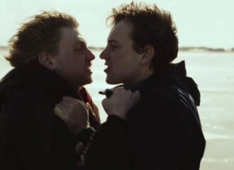 Szenenbild aus BUBBLES - Luca (Johannes Nussbaum) und Fiete (Leonard Scheicher) - © Schmidbauer Film