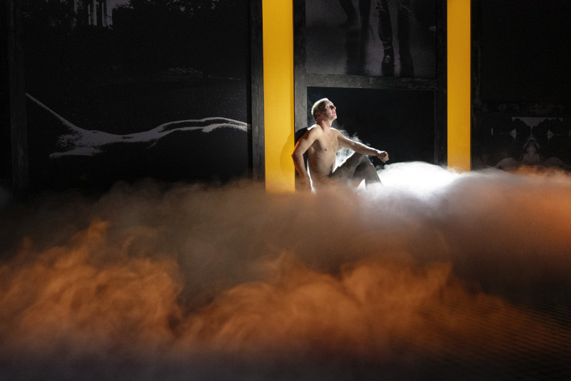 Szenenbild aus SAUHUND - Flori (Elias Krischke) - © Armin Samilovic