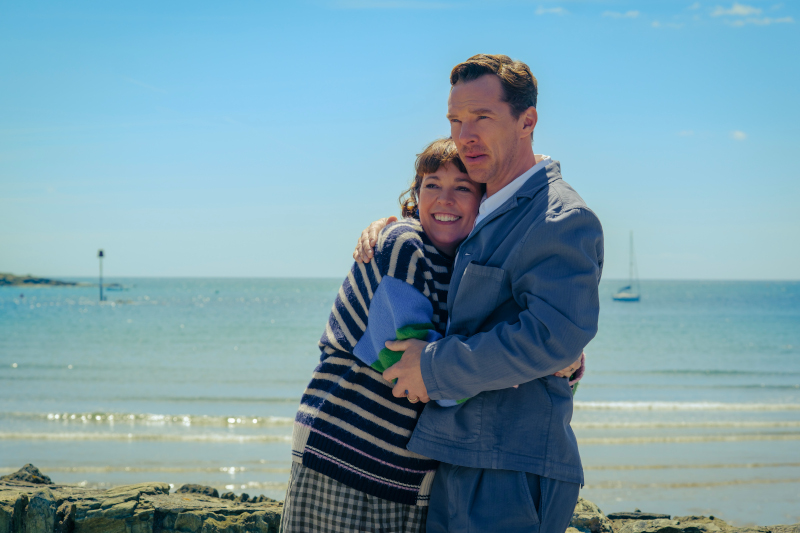 Szenenbild aus THE ROSES - DIE ROSENSCHLACHT - Ivy (Olivia Colman) und Theo (Benedict Cumberbatch) - Photo by Jaap Buitendijk, Courtesy of Searchlight Pictures. © 2025 Searchlight Pictures All Rights Reserved.