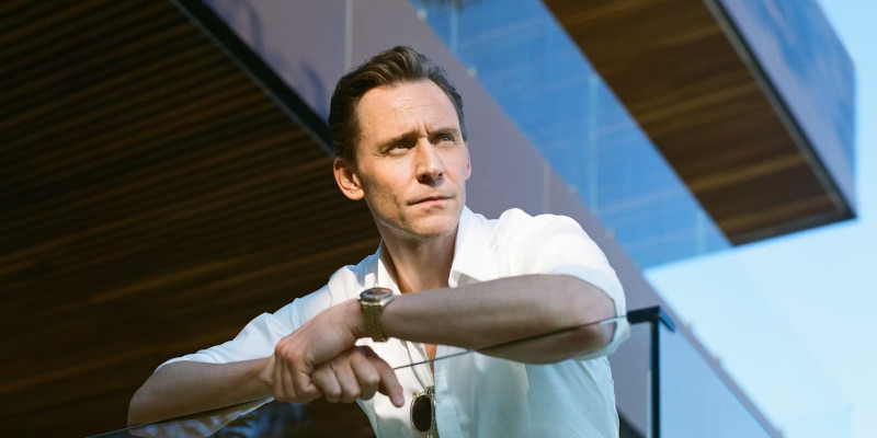 Szenenbild aus THE NIGHT MANAGER - 2. Staffel - Jonathan Pine (Tom Hiddleston) - © Amazon Content Services LLC