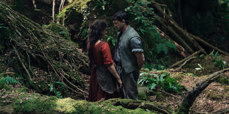Szenenbild aus HAMNET - Agnes (Jessie Buckley) und William Shakespeare (Paul Mescal) - © Agata Grzybowska / © 2025 FOCUS FEATURES LLC