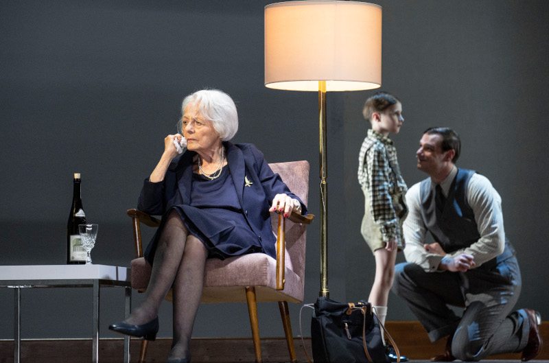 Szenenbild aus EIN DEUTSCHES LEBEN - Brunhilde Pomsel
(Lore Stefanek) erinnert sich. - © Bernd Uhlig