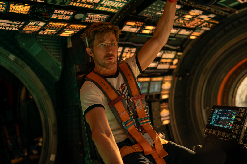 Szenenbild aus PROJECT HAIL MARY - DER ASTRONAUT - Ryland (Ryan Gosling) im All - Photo credit: Jonathan Olley
© 2026 Amazon Content Services LLC. All Rights Reserved.