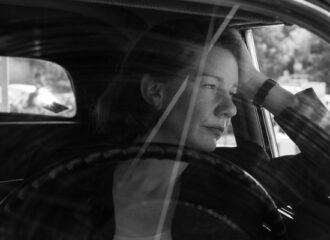 Szenenbild aus VATERLAND - Erika Mann (Sandra Hüller) - © Neue Visionen Filmverleih / Agata Grzybowska