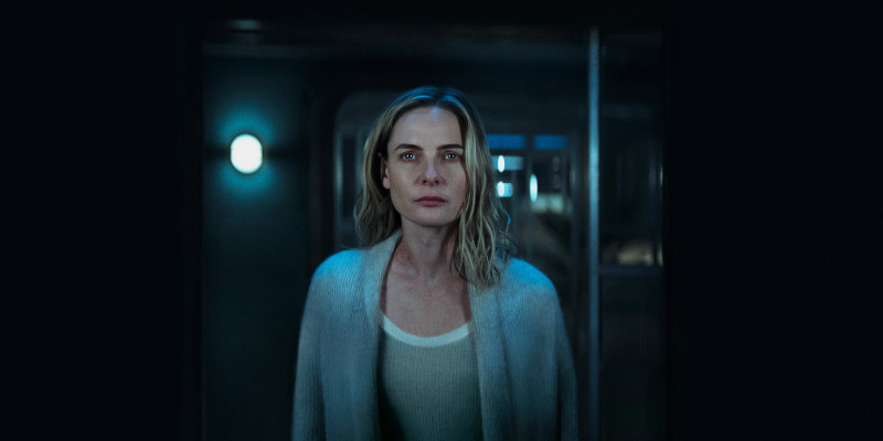 Szenenbild aus SILO - Staffel 3 - Juliette (Rebecca Fergusson) versucht sich zu erinnern. - © Apple TV+